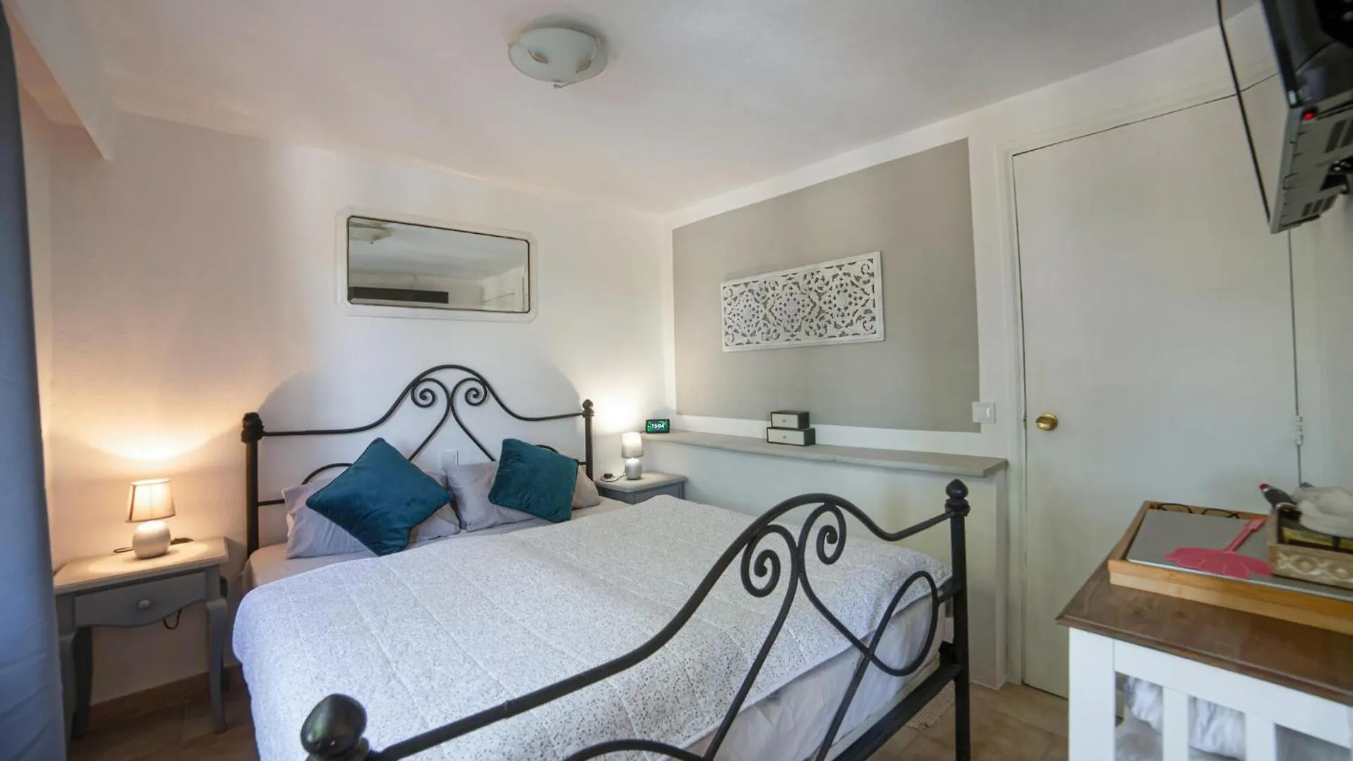 Nice Home In Montuiri With Kitchen Spain
